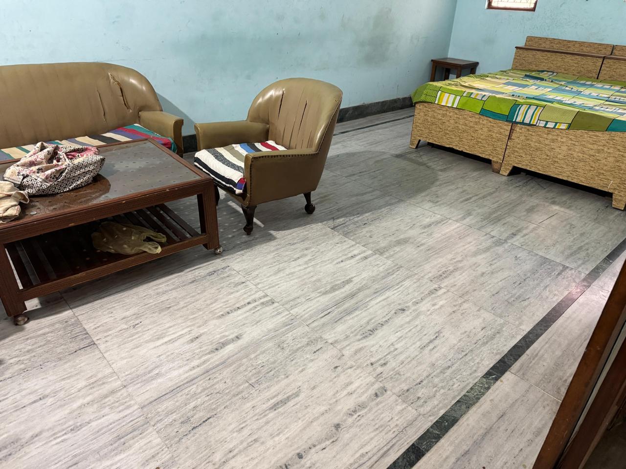 Property Preview - 2 BHK Bunglow in Near Satyawati College in Delhi In 94 Sawan Park Extension, Delhi