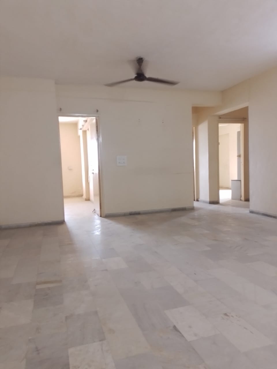 Property Preview - 3 BHK Apartment in Near Sandesh Press, Opp. Ashima Towers in Ahmedabad In E-93 Goyal Complex, Ahmedabad