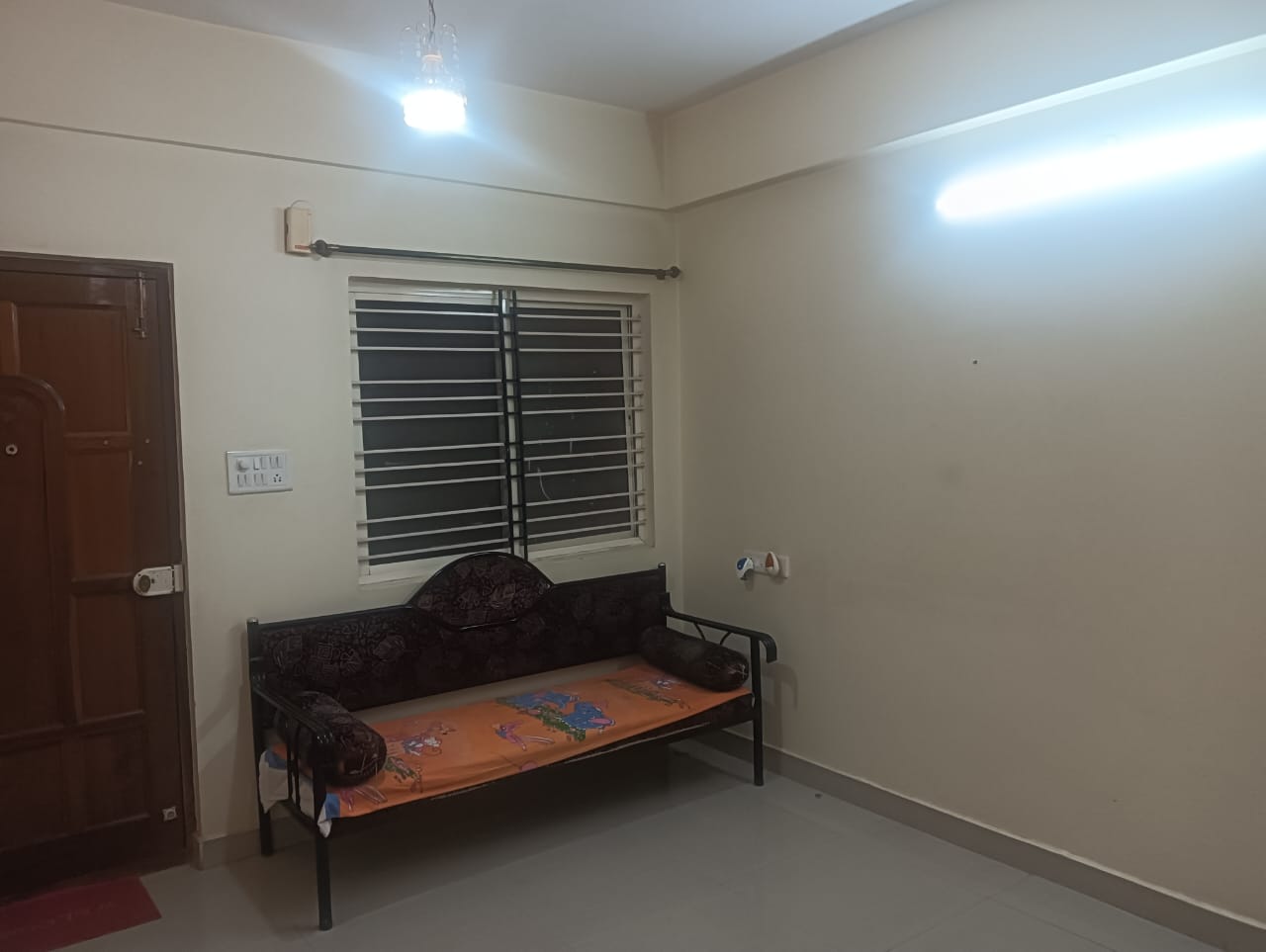 Property Preview - 2 BHK Apartment in Near Amrutha Bakery in Bengaluru In Flat B106, Bengaluru